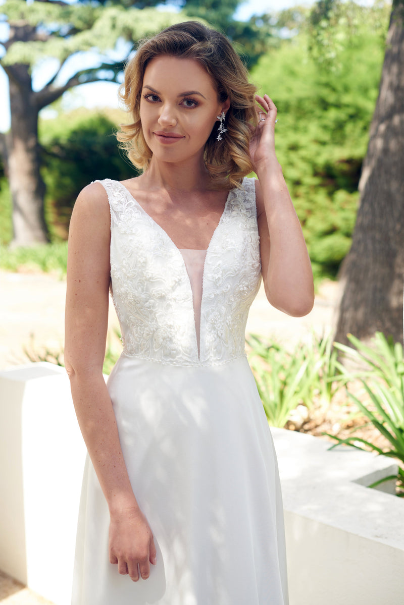 Elena | Bridal Wear | Wedding Gowns Melbourne | Wedding Gowns Sydney | Online Wedding Gowns | Italian Satin Gown Wedding Dress | V-neck Lace Bodice Bridal