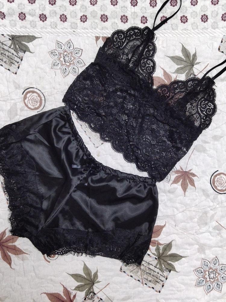Women's sleepwear  with sexy lace top